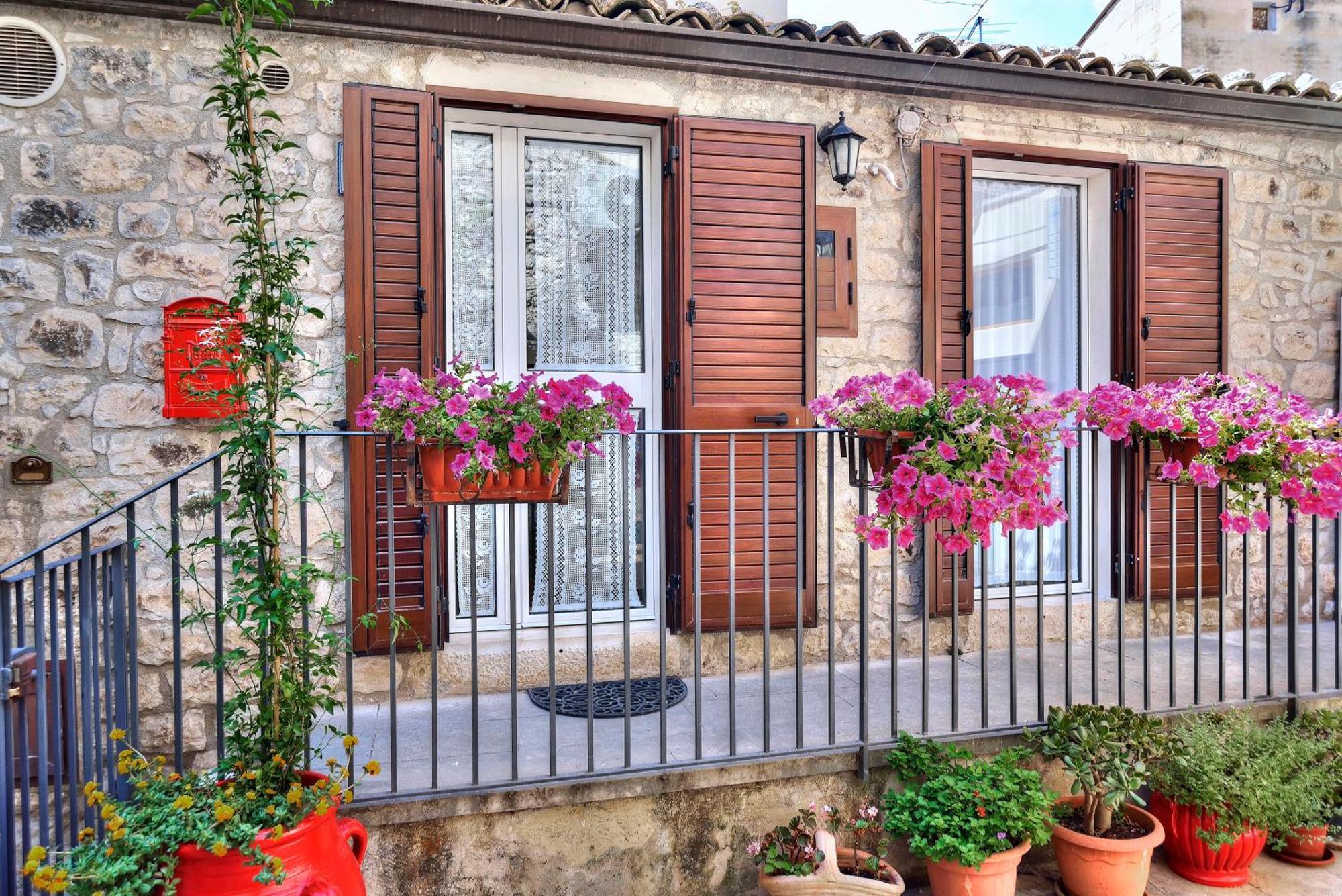 Case Del Vicolo Stretto โมดิกา ภายนอก รูปภาพ