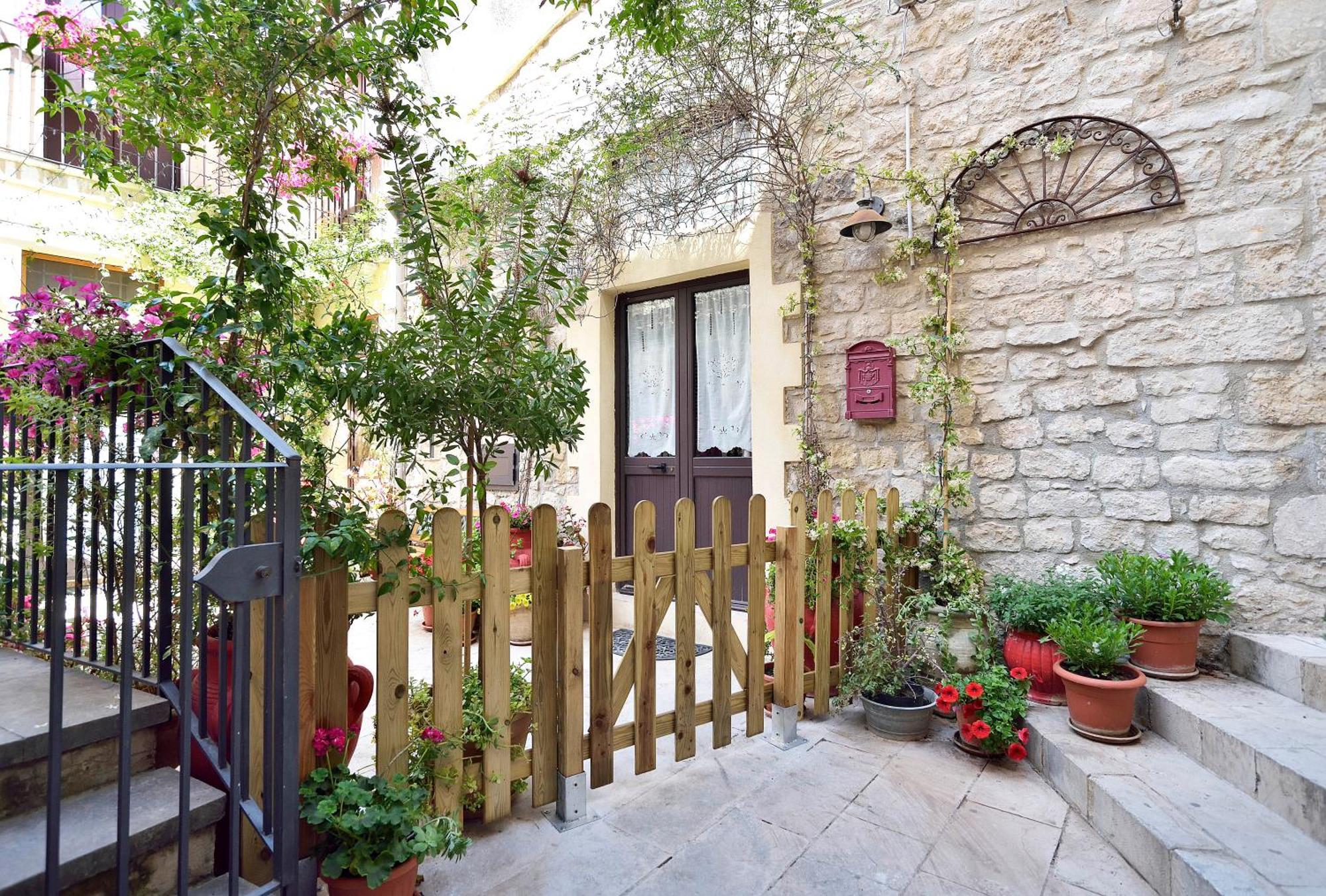 Case Del Vicolo Stretto โมดิกา ภายนอก รูปภาพ